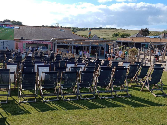 Others 2, Sleeps 6, Pets Allowed & Free Parking, Dorset