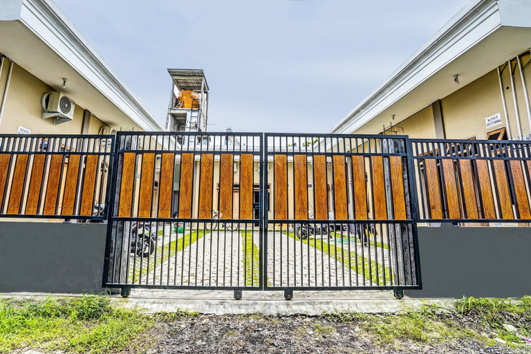 Others 3, OYO 92541 Suny Kost Syariah, Sidoarjo