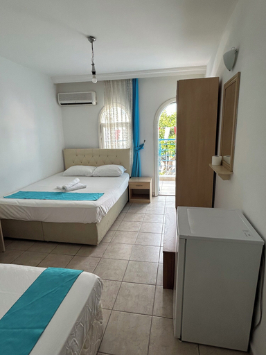 Others 4, Denizci Pansiyon, Kaş