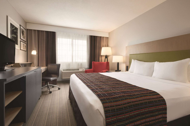 Bedroom 3, Country Inn & Suites by Radisson, Grand Rapids, MN, Itasca