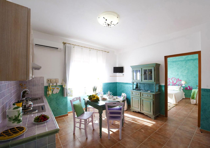 Dining Room 28