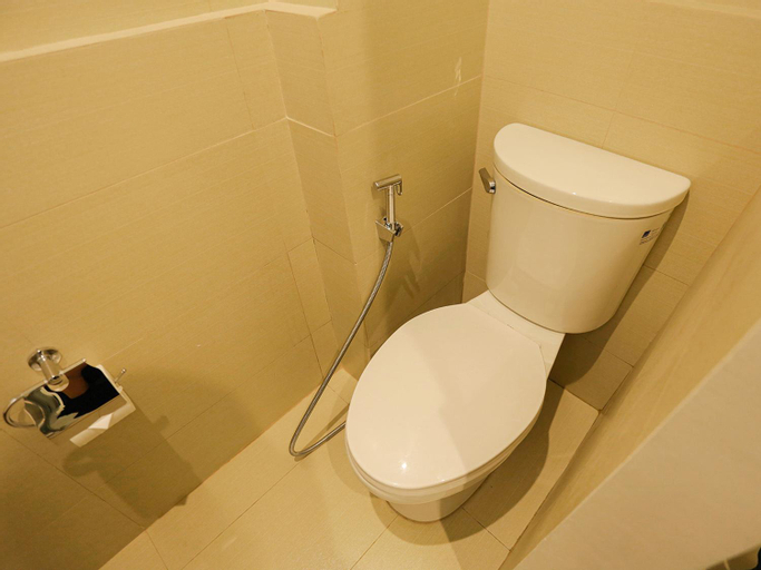 Bathroom 23