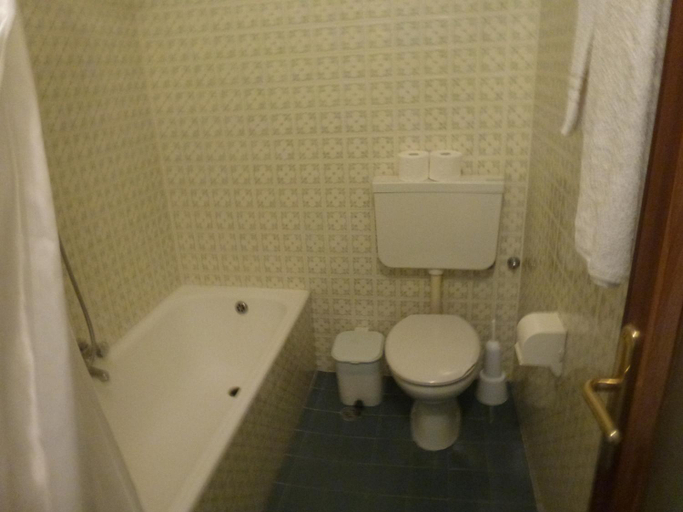 Bathroom 4, Hotel San Marco, Udine