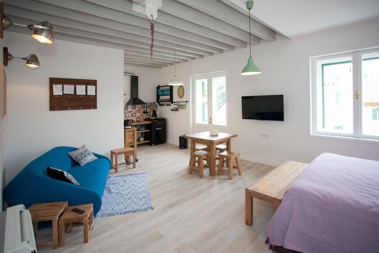 Bedroom, Stylish Theatre Apartments, Split