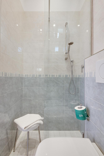 Bathroom 5, Hotel Barbiani, Rimini