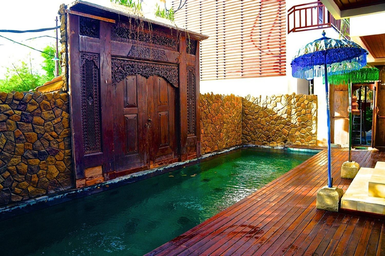 Swimming Pool 9
