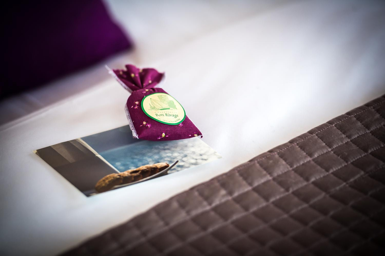 Bedroom 3, Hotel Bon Rivage - Restaurant L'Olivier, Pays-d'Enhaut