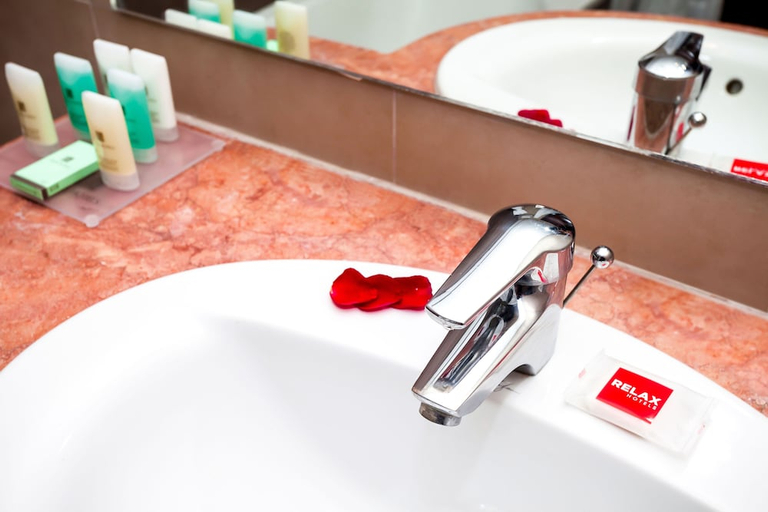 Bathroom, Relax Hotel Airport Nouasseur, Settat