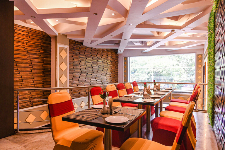 Food & Drinks 5, Fabhotel Shivani International, Ranchi