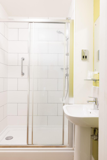 Bathroom 3, The Burlington Hotel, East Sussex