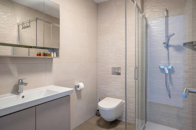 Bathroom 4, Pine Tree Boutique Apartments, Mljet