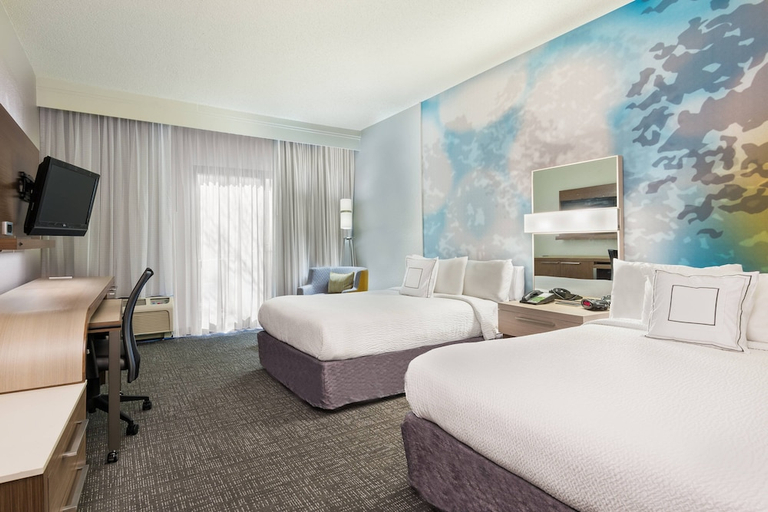 Bedroom 2, Courtyard by Marriott Wilmington / Wrightsville Beach, New Hanover
