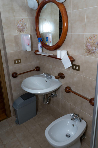 Others 5, Hotel Fiames, Belluno