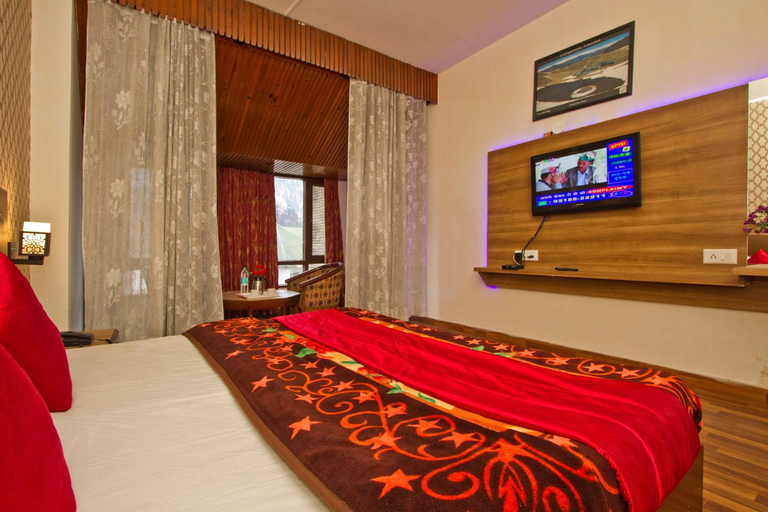Bedroom 3, Hotel Sitara International, Kullu