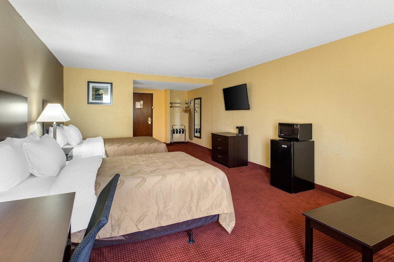 Bedroom 3, Quality Inn Williamston, Martin