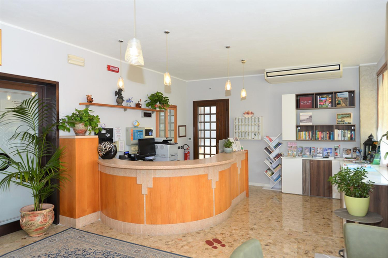 Public Area, Hotel Panoramica Bardolino, Verona