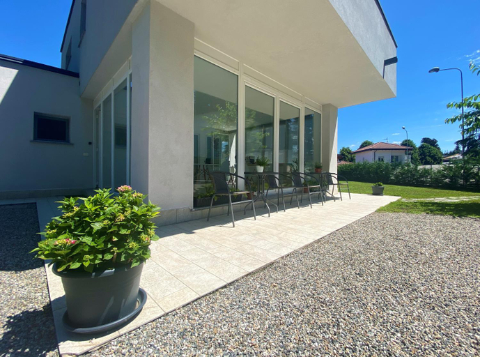 Others 4, Crystal bed and breakfast, Novara