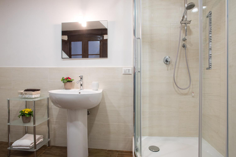 Others 4, Residenze al Castello, Cagliari