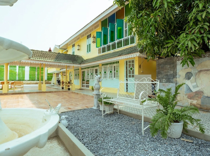 Exterior & Views 2, RoomQuest Baan Khun Phra The Iconic Residence, Pak Kret