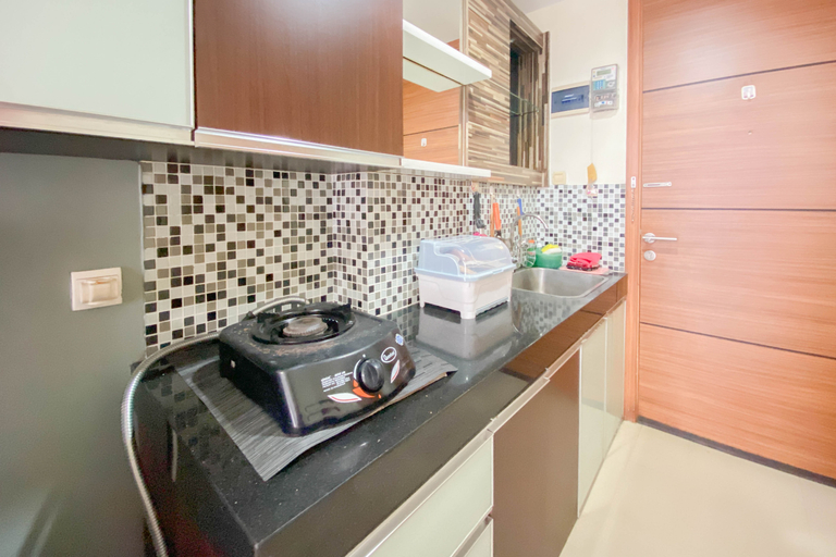 Others 4, The Modern Studio Room at Beverly Dago Apartment By Travelio, Bandung