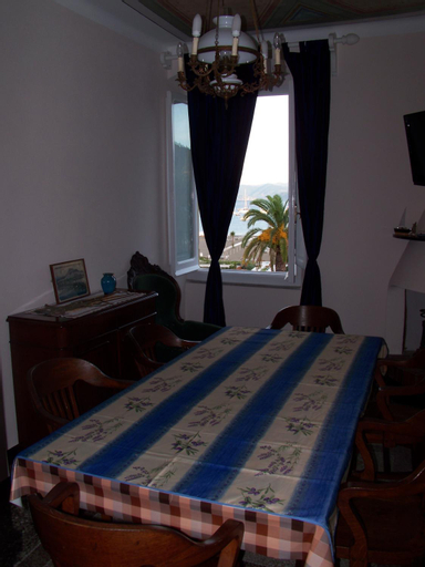 Food & Drinks 3, B&B Portobello, Genova