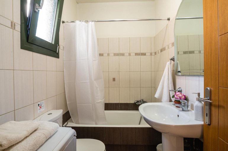 Bathroom 3, Chelmis Mary's Apartments, Ionian Islands