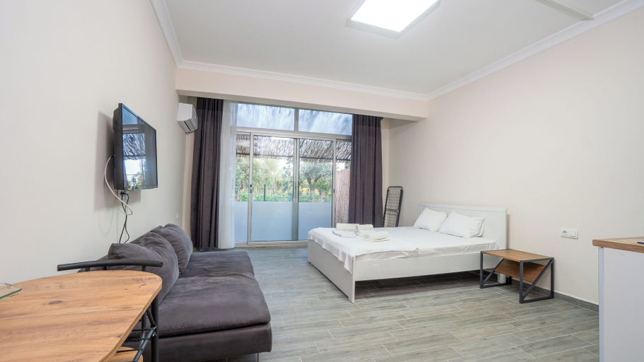 Bedroom 4, Capo Calaberno Aparts, Karaburun