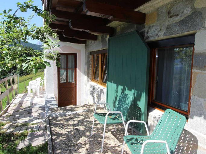 Others 4, Large Apartment in Maria Alm With Terrace, Zell am See
