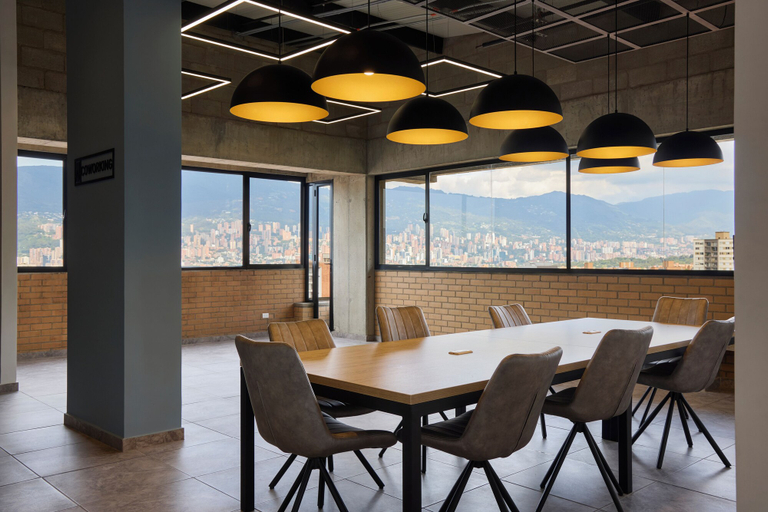 Food & Drinks 4, 30 Living Suites, Medellín