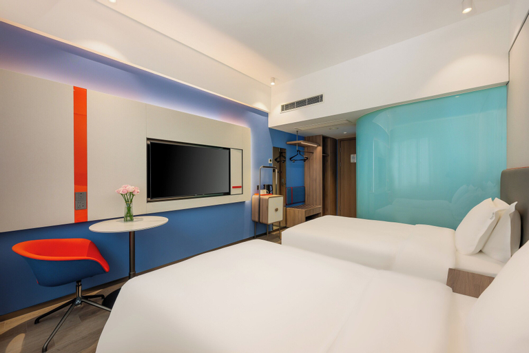 Bedroom 15