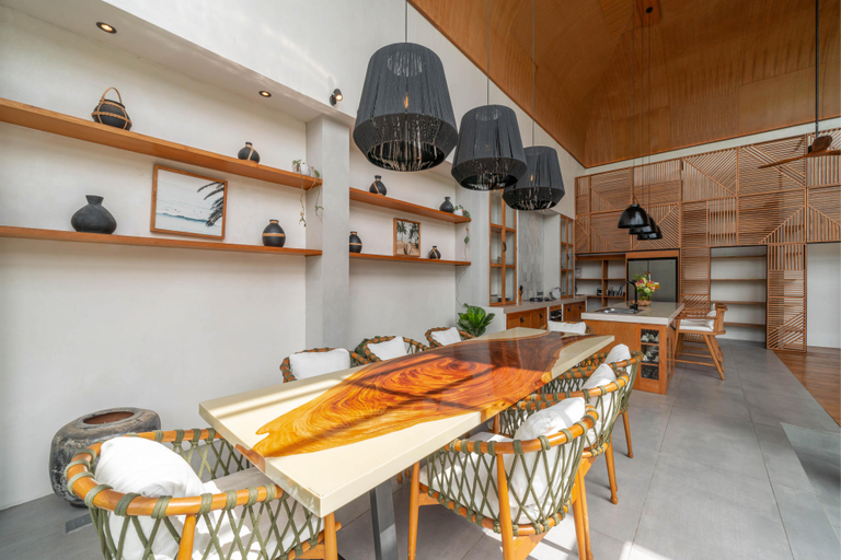 Food & Drinks 5, Villa Lava - Tranquil 4BR Villa in Pererenan, Amazing Pool, Badung