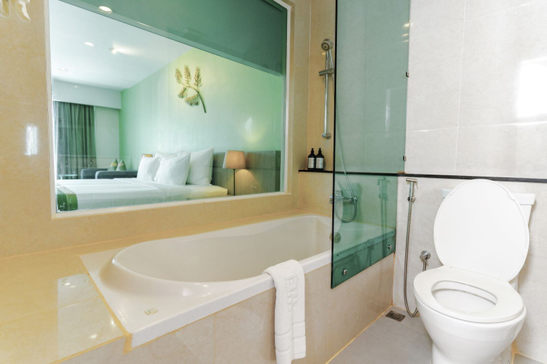 Bathroom 5, Tamarind Garden Hotel, Muang Rayong