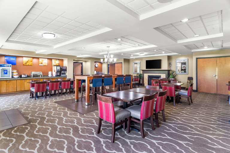 Food & Drinks 3, Comfort Suites Mount Vernon, Jefferson