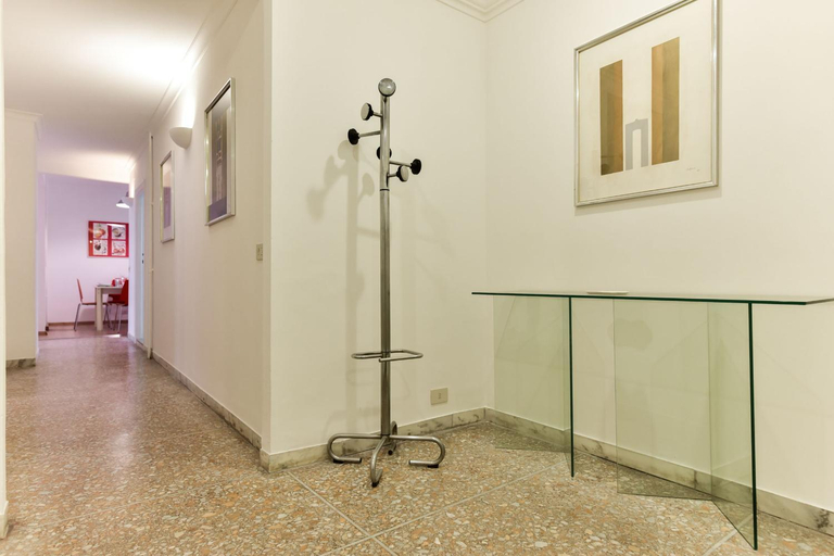 Others 5, Red & White Vatican Apartment, Rome