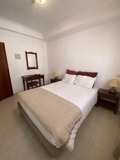 Bedroom 2, Fatima GuestHouse, Ourém