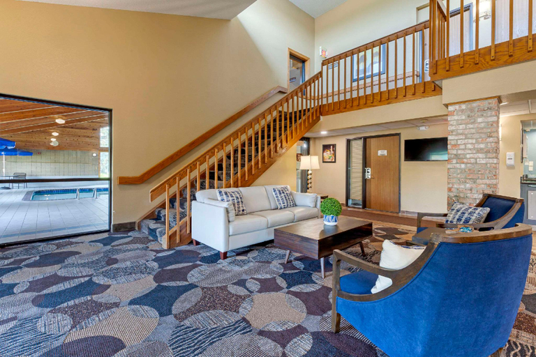 Public Area 2, Quality Inn Oshkosh Aviation Park, Winnebago
