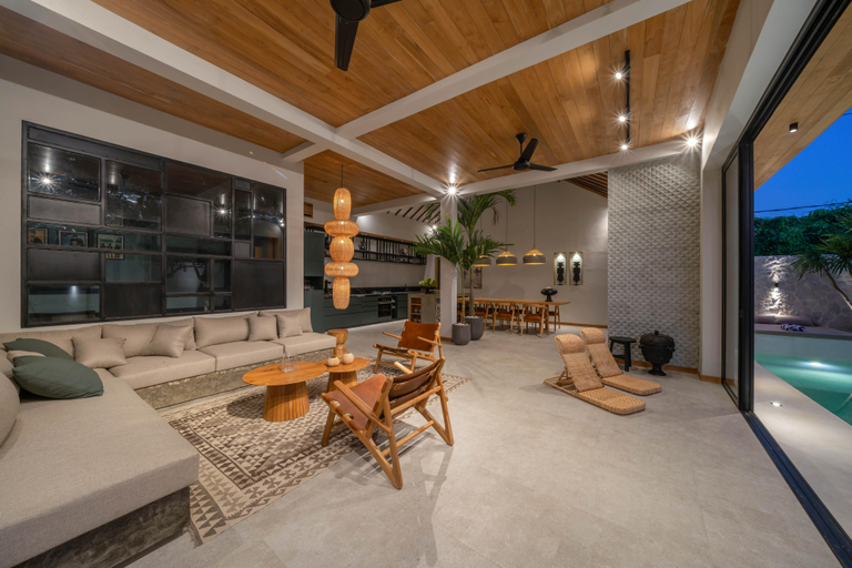 Others 2, Villa Batu - Superb 4BR Rooftop Villa, Short Walk to The Beach, Badung