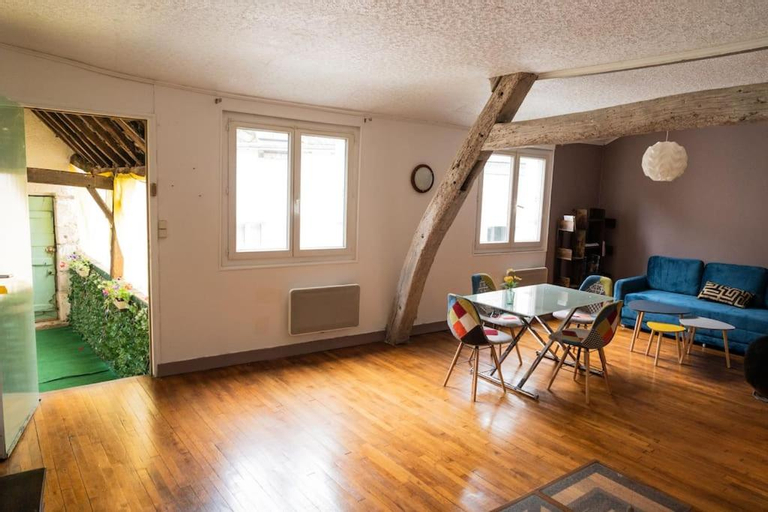 Gite en centre historique 65m2, Loiret