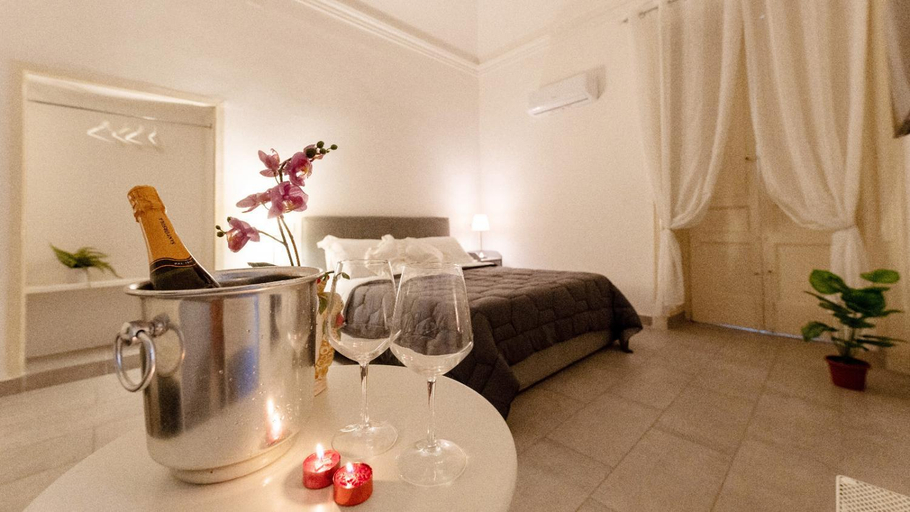 Others 4, Duomo Luxury Suite Catania, Catania