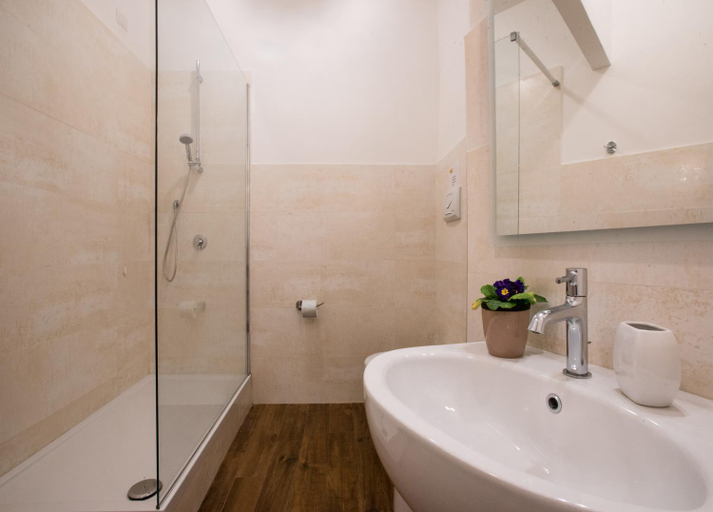 Others 5, Residenze al Castello, Cagliari