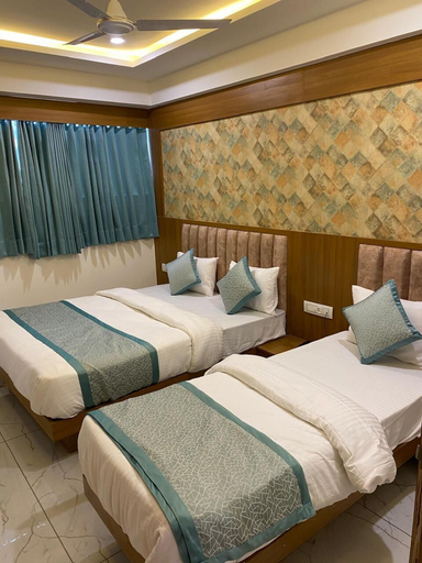 Bedroom 2, Hotel Neptune, Ahmadabad