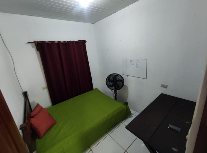 Bedroom 2, Lasagna House, Golfito