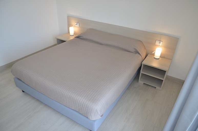 Bedroom 4, Crystal bed and breakfast, Novara