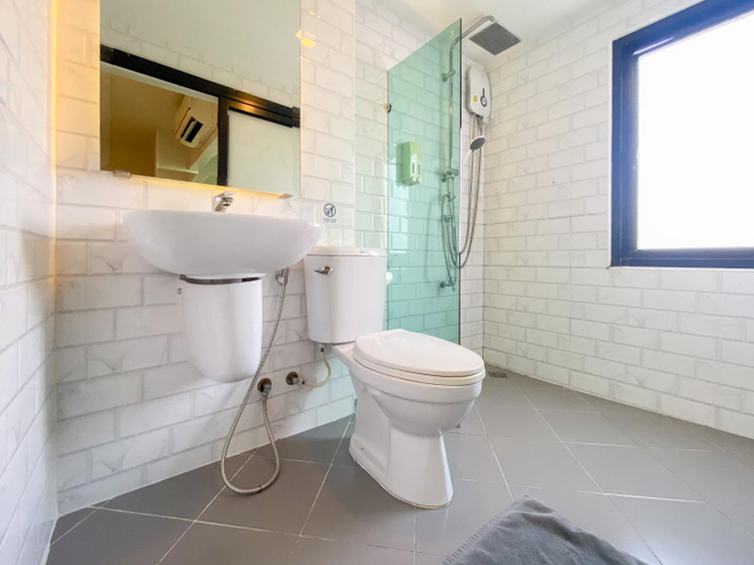 Bathroom 4, Isty Hotel, Muang Chiang Mai