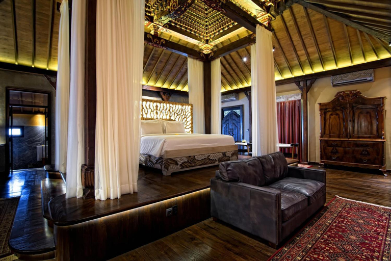 Bedroom 12