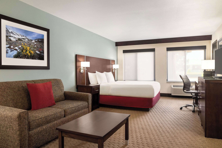 Bedroom 3, Radisson Hotel Colorado Springs Airport, El Paso