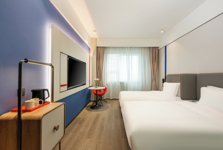 Bedroom 14