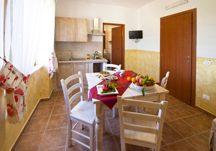 Dining Room 6