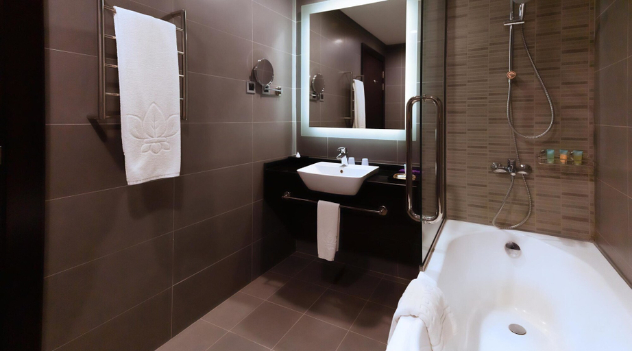 Bathroom 5, Park Regis Business Bay Hotel, Dubai