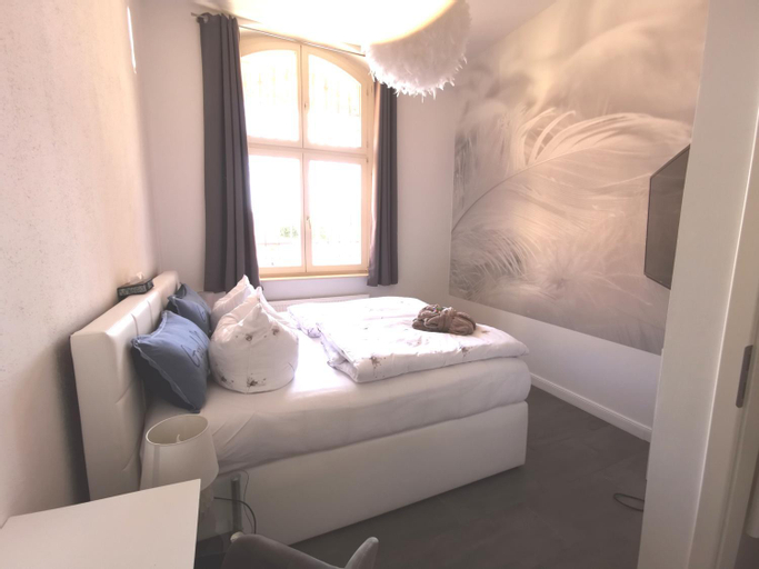 Bedroom 16
